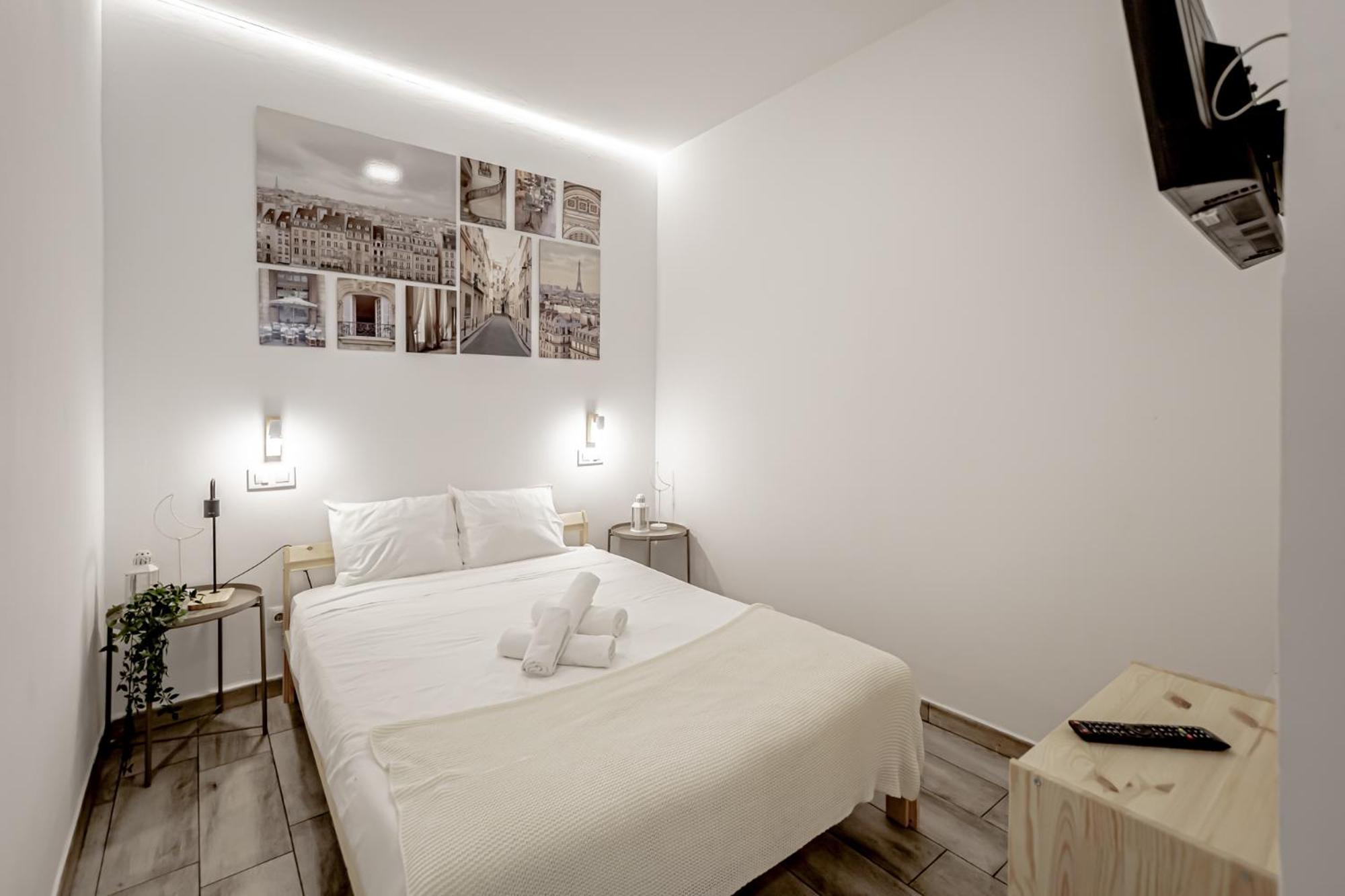 Apartamentos Tetuan Madrid Bagian luar foto