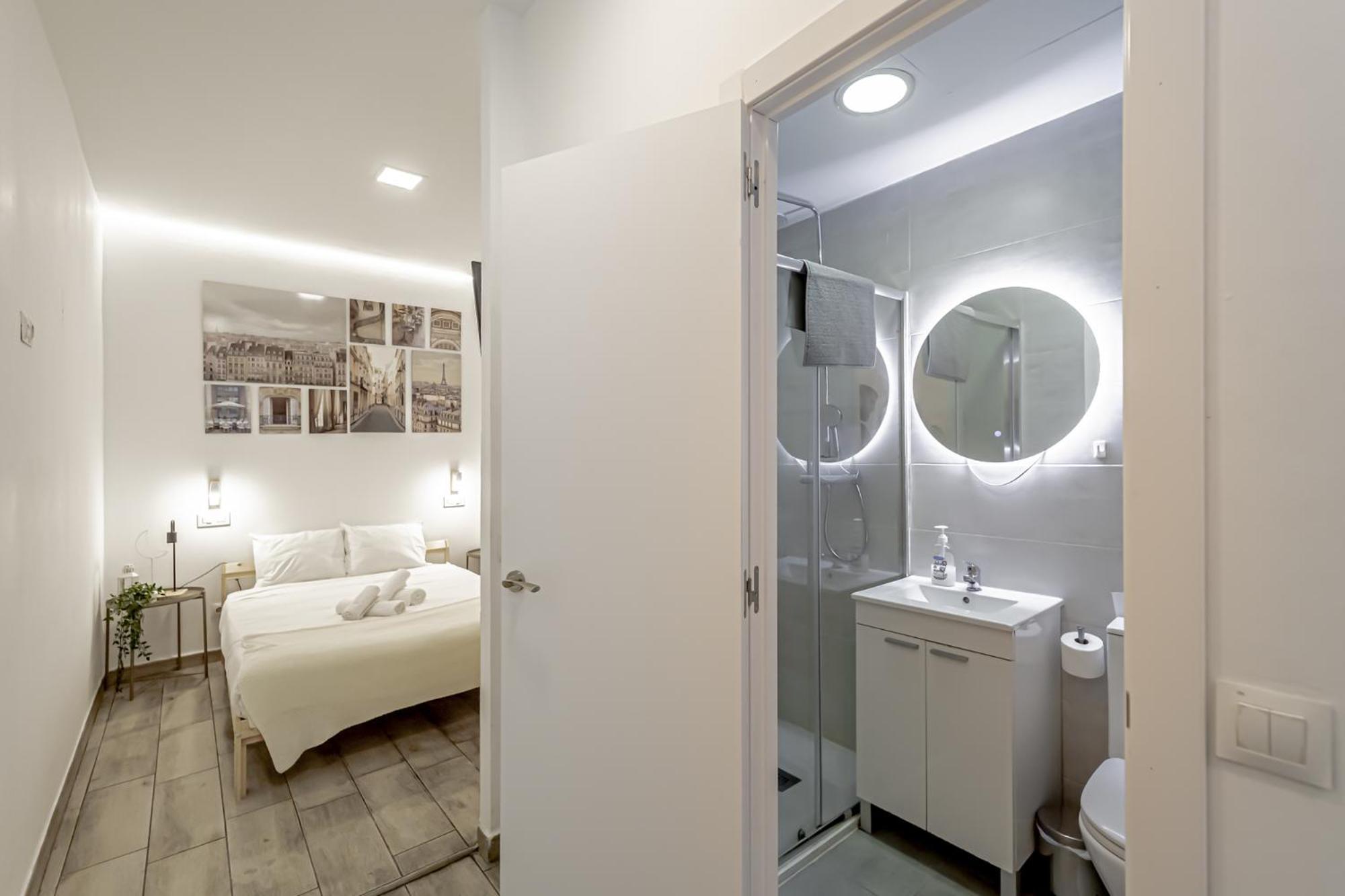 Apartamentos Tetuan Madrid Bagian luar foto